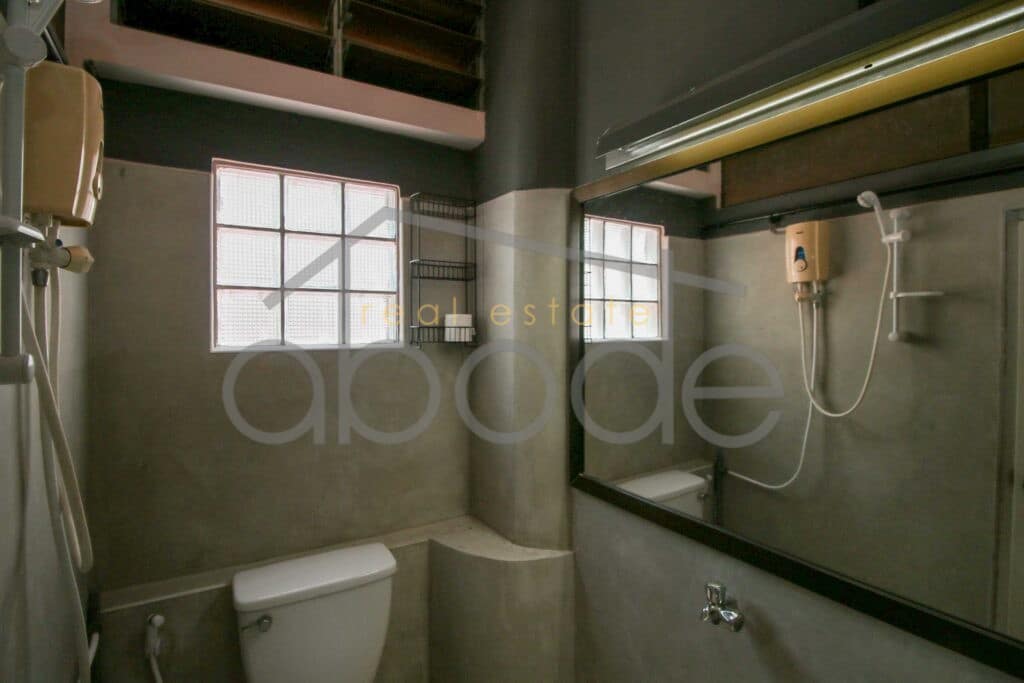 1 bedroom duplex apartment for rent Daun Penh
