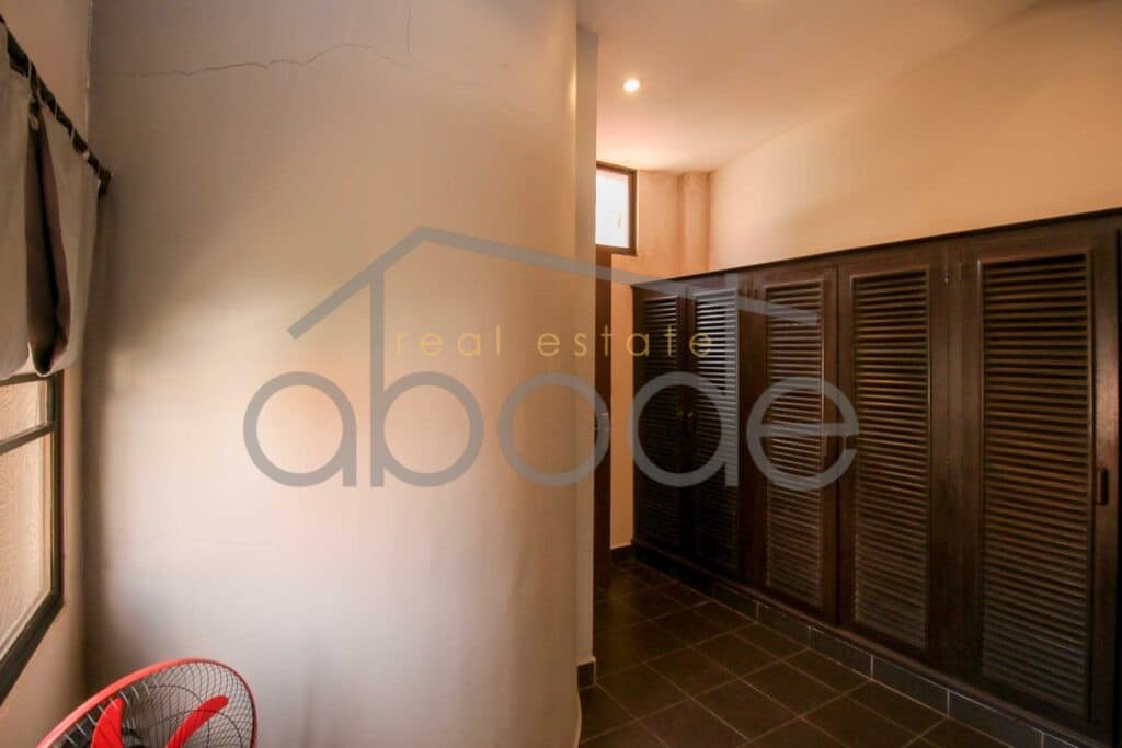 1 bedroom duplex apartment for rent Daun Penh