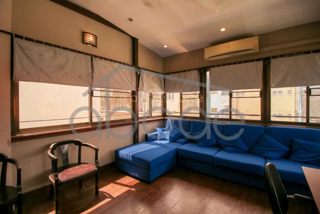 1 bedroom duplex apartment for rent Daun Penh