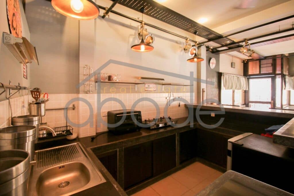 1 bedroom duplex apartment for rent Daun Penh