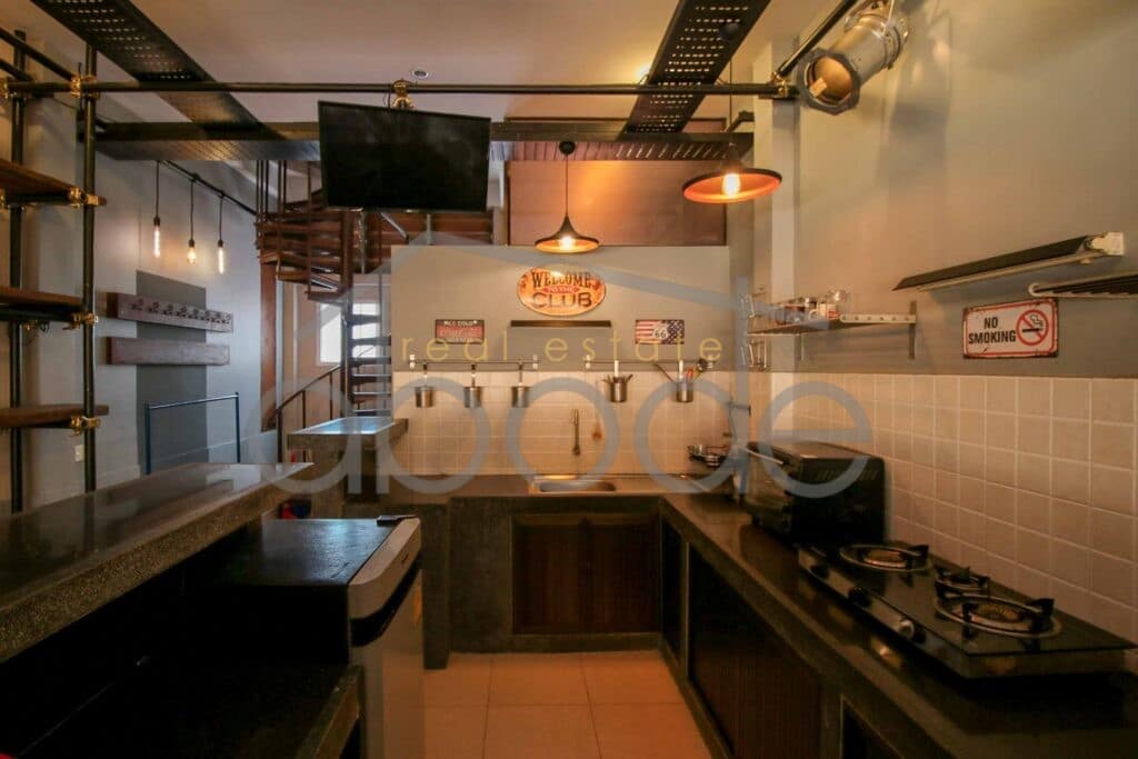 1 bedroom duplex apartment for rent Daun Penh
