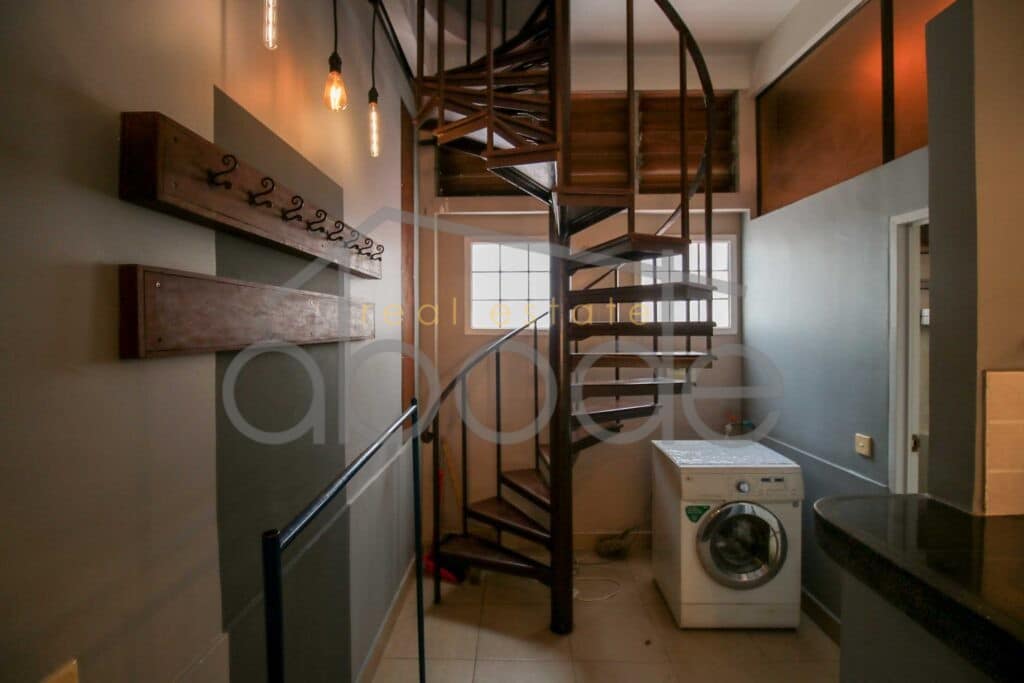 1 bedroom duplex apartment for rent Daun Penh