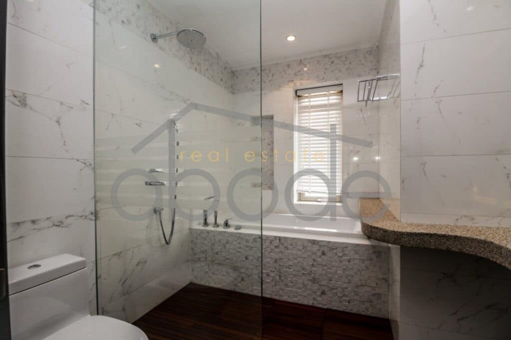 2-bedroom apartment for rent Daun Penh central Phnom Penh