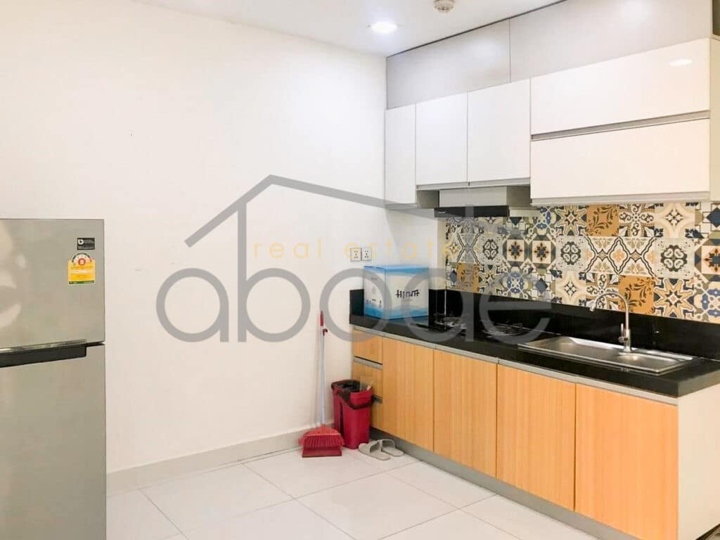 2 bedroom apartment for rent Russian Market