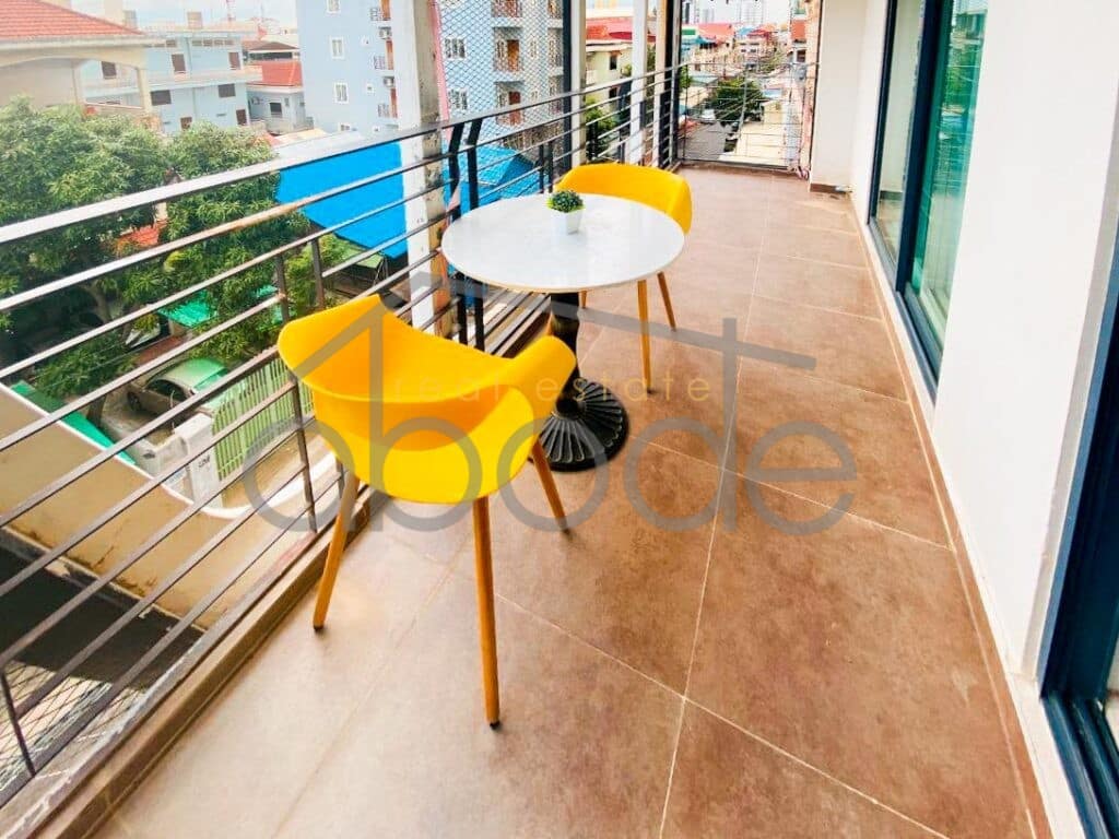 2 bedroom apartment for rent Russian Market