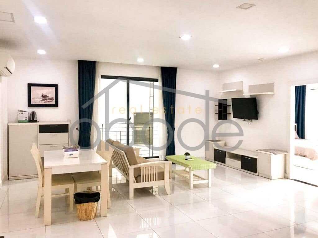 2 bedroom apartment for rent Russian Market
