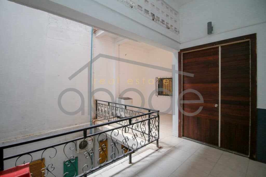 3 bedroom apartment for rent Central Market
