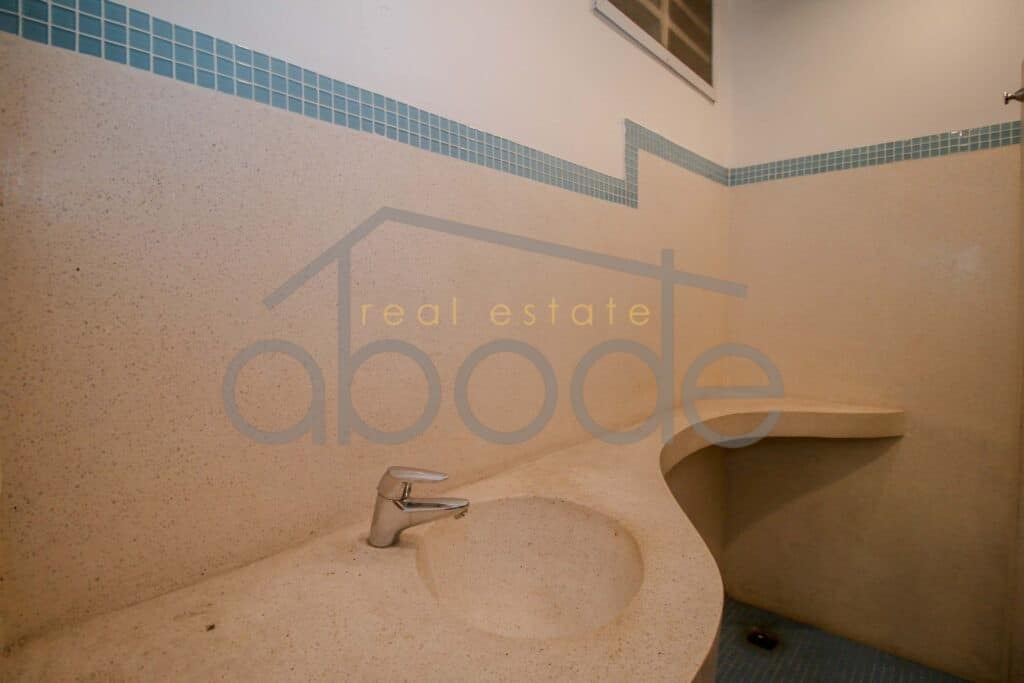 3 bedroom apartment for rent central phnom penh