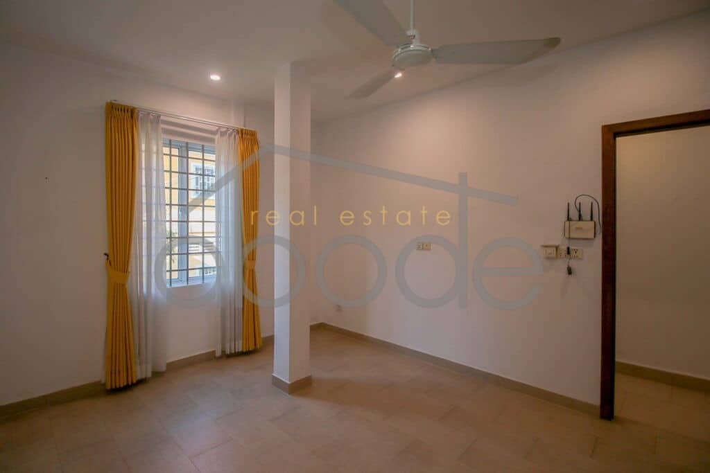 3 bedroom apartment for rent central phnom penh