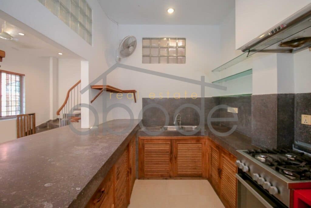 3 bedroom apartment for rent central phnom penh