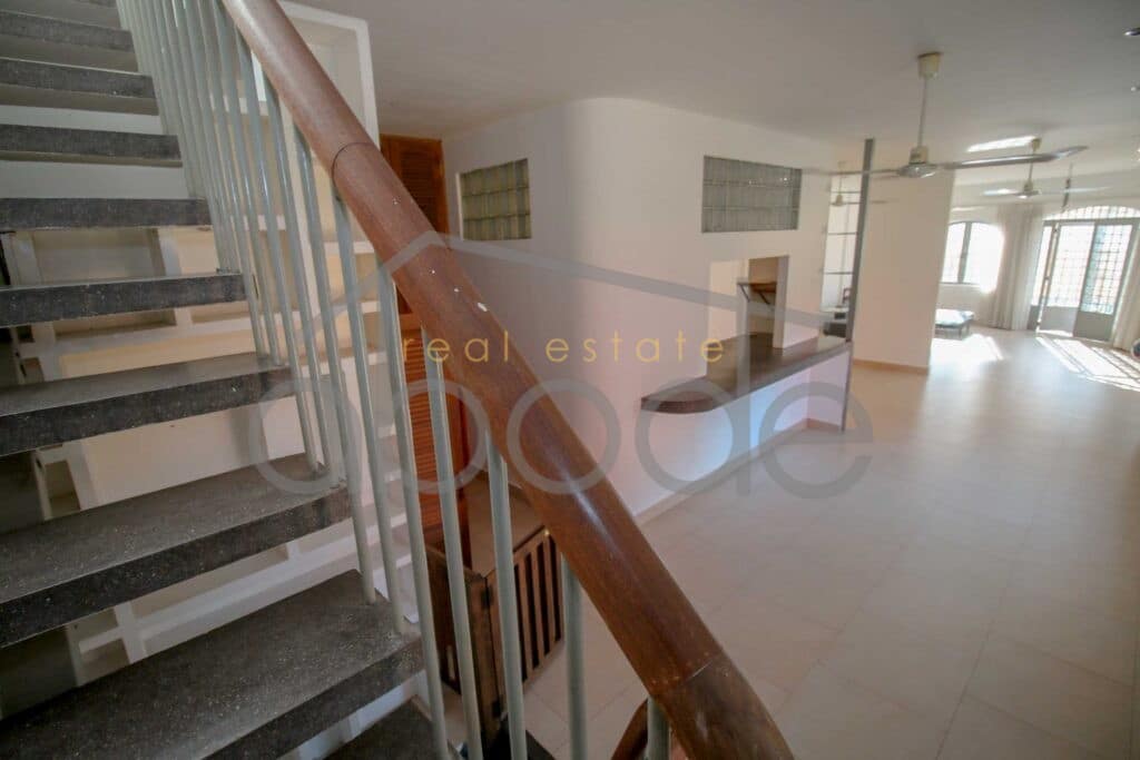 3 bedroom apartment for rent central phnom penh