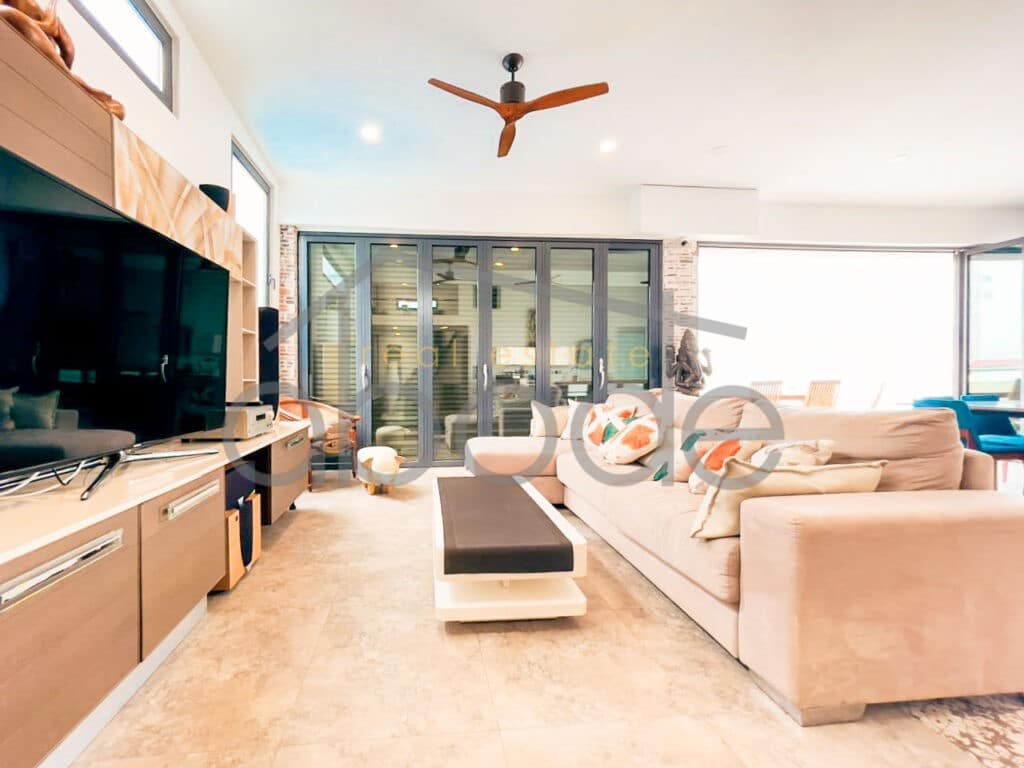 3 bedroom apartment for sale Central Market (1)