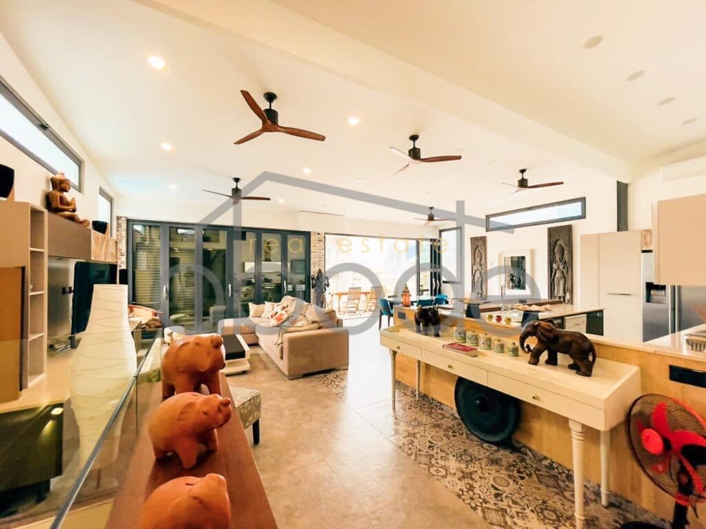 3 bedroom apartment for sale Central Market (1)