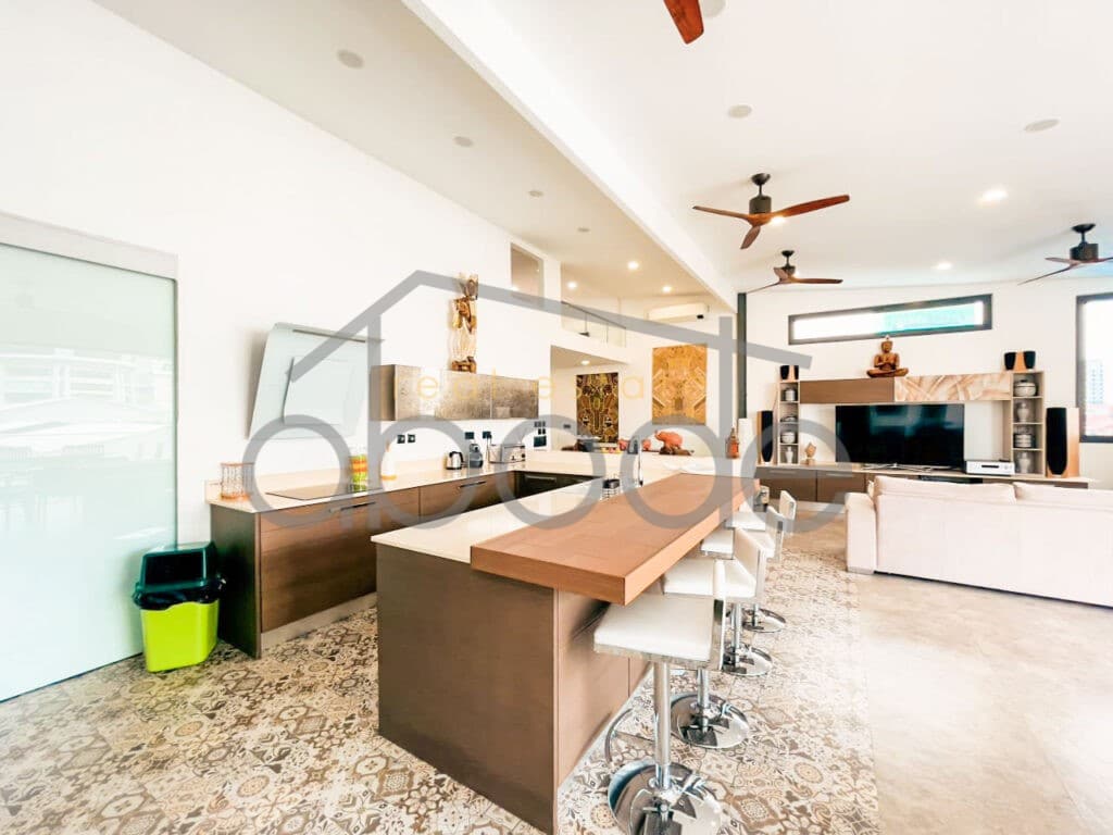 3 bedroom apartment for sale Central Market (1)