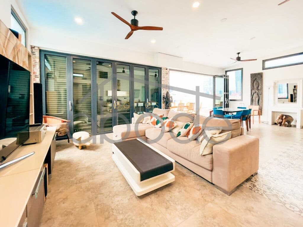 3 bedroom apartment for sale Central Market (1)