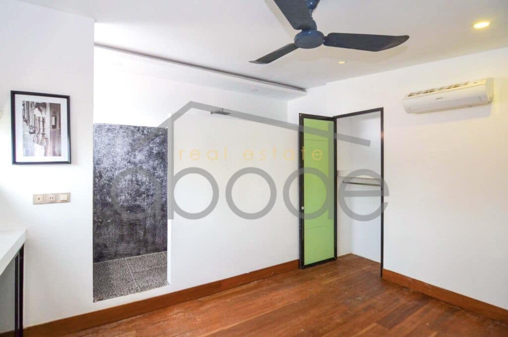 3 bedroom duplex near BKK 1 Prampi Makara