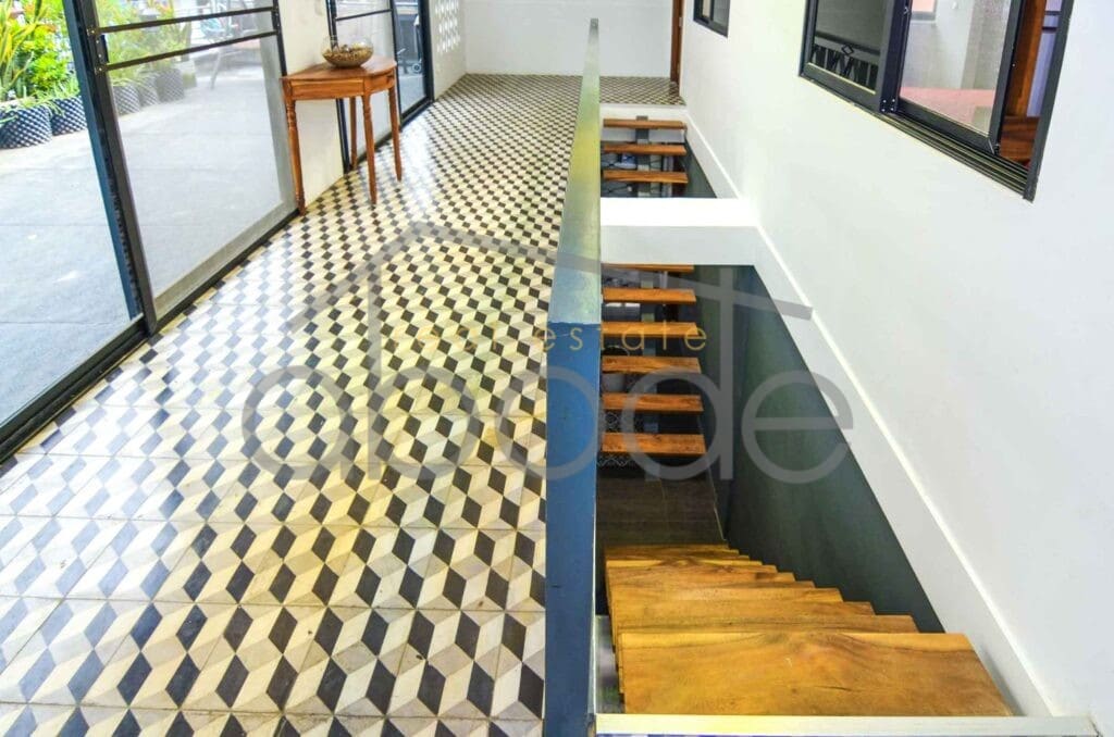 3 bedroom duplex near BKK 1 Prampi Makara