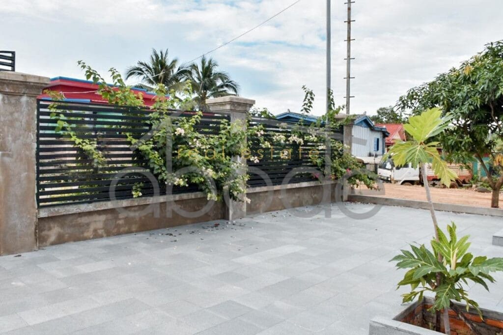 3 bedroom villa for sale Pailin Cambodia