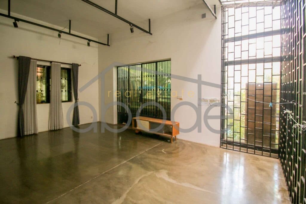 Large villa for rent Boeung Reang central Phnom Penh
