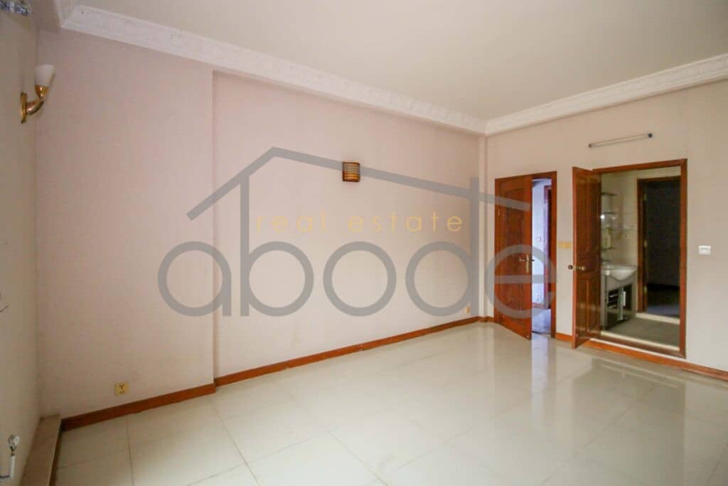 Large villa for rent Boeung Reang central Phnom Penh