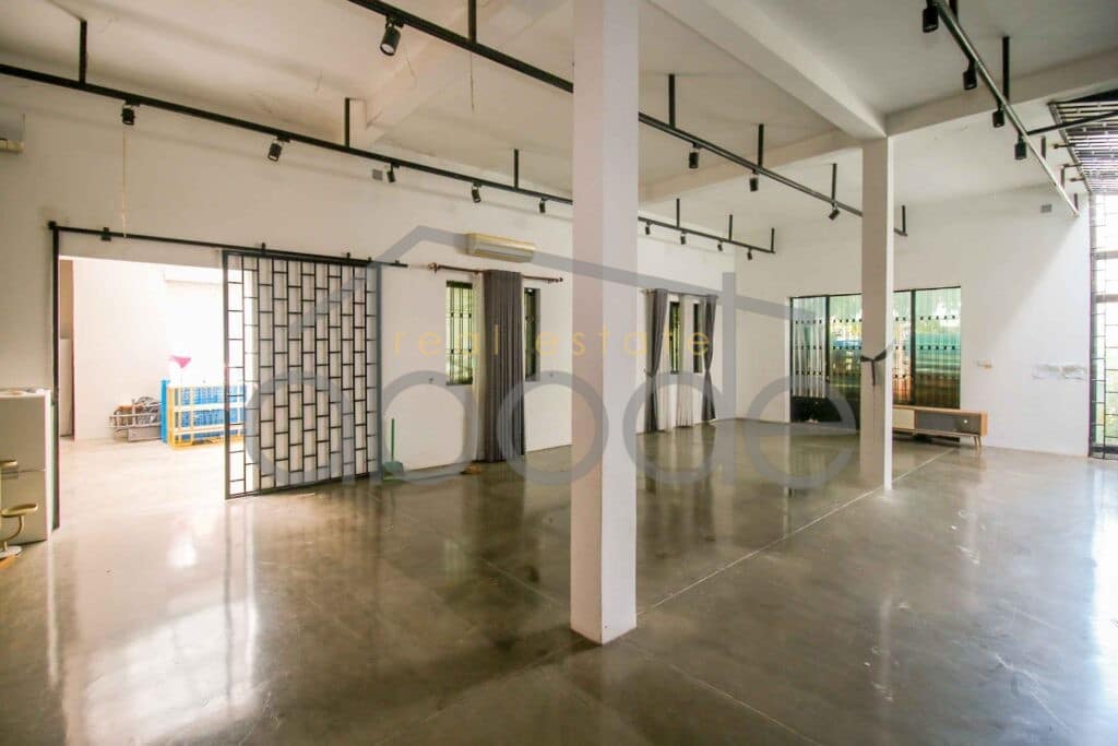 Large villa for rent Boeung Reang central Phnom Penh