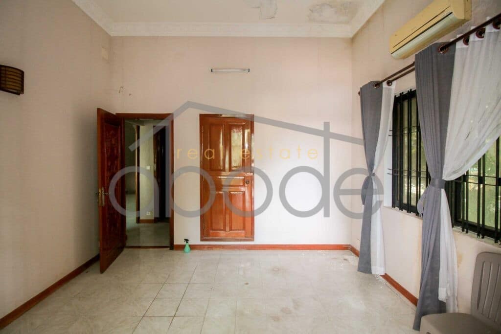 Large villa for rent Boeung Reang central Phnom Penh