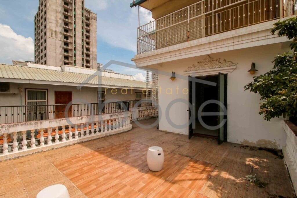Large villa for rent Boeung Reang central Phnom Penh