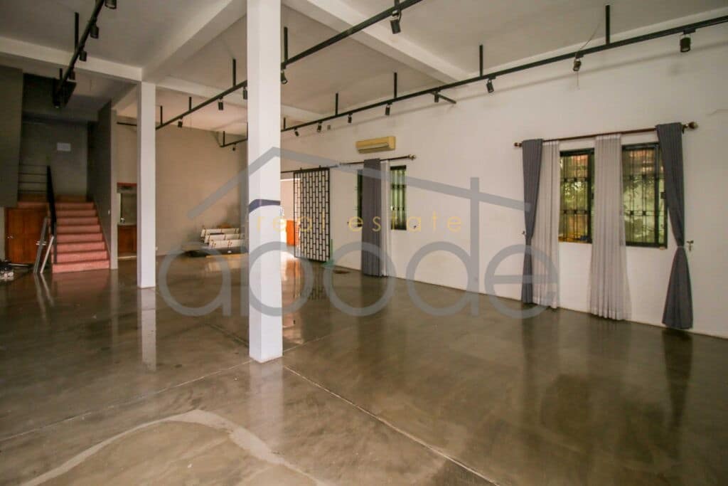 Large villa for rent Boeung Reang central Phnom Penh