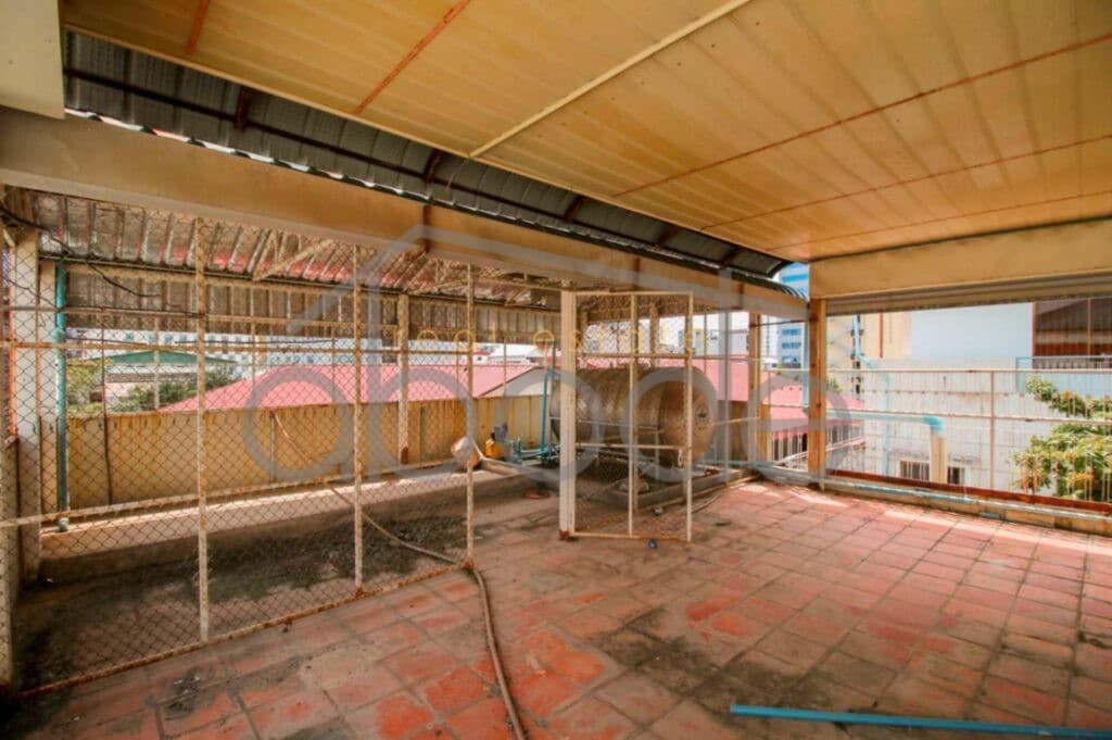 Large villa for rent Boeung Reang central Phnom Penh