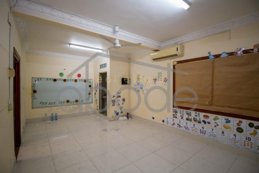 Large villa for rent near BKK Chaktomuk central Phnom Penh for rent