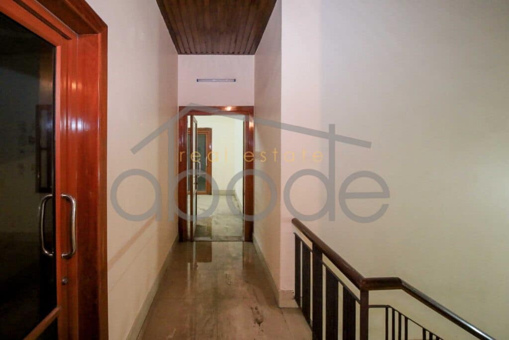 Large villa for rent near BKK Chaktomuk central Phnom Penh for rent