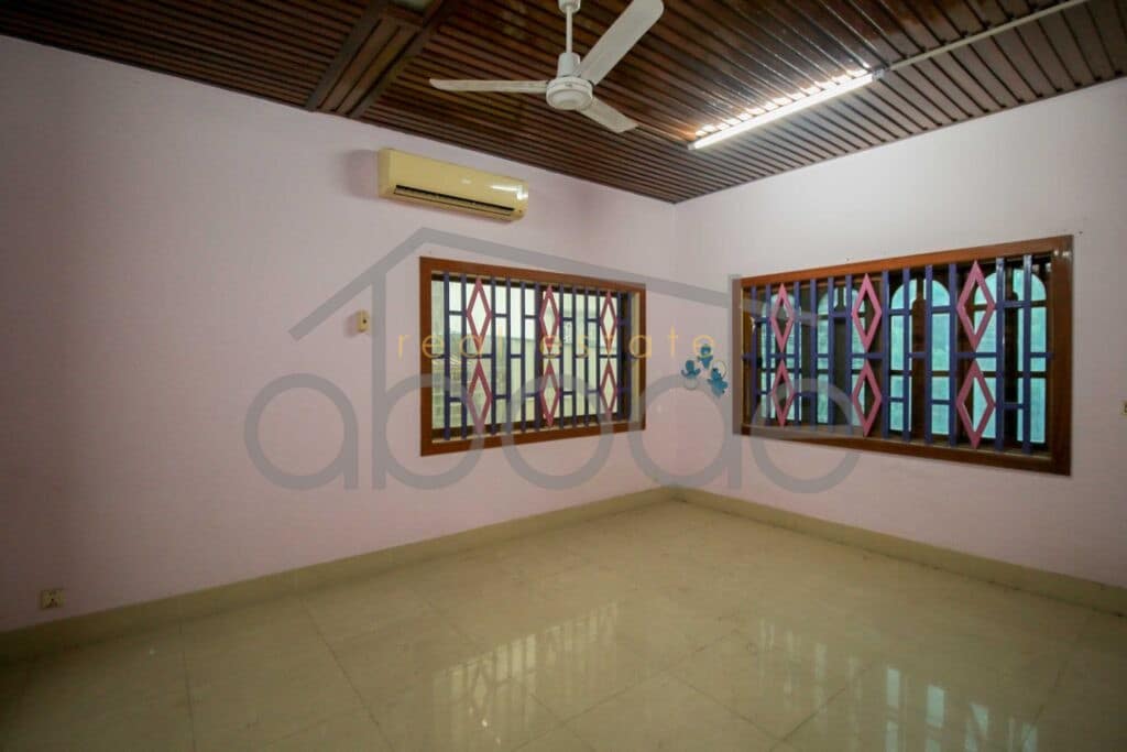 Large villa for rent near BKK Chaktomuk central Phnom Penh for rent
