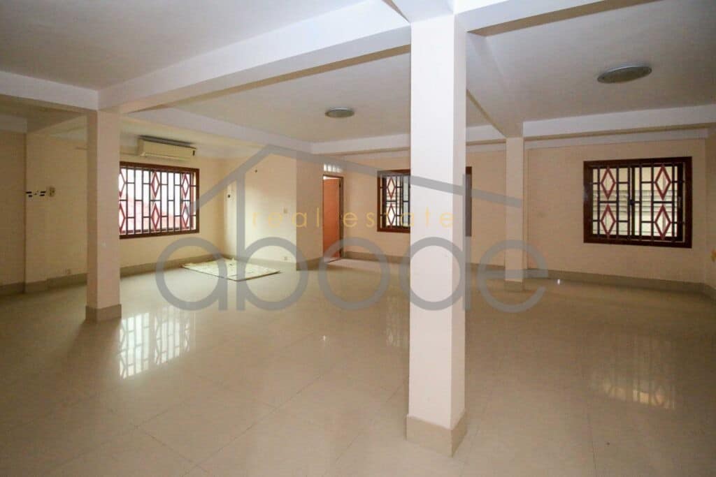 Large villa for rent near BKK Chaktomuk central Phnom Penh for rent