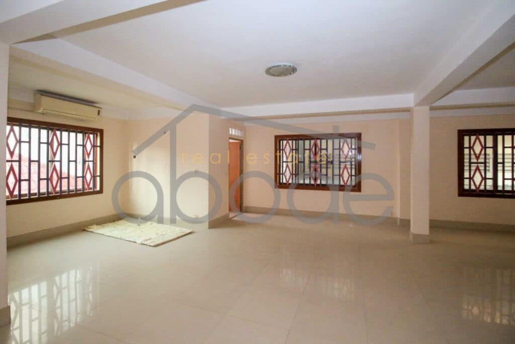 Large villa for rent near BKK Chaktomuk central Phnom Penh for rent