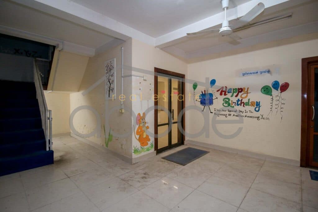 Large villa for rent near BKK Chaktomuk central Phnom Penh for rent