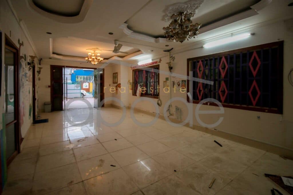 Large villa for rent near BKK Chaktomuk central Phnom Penh for rent