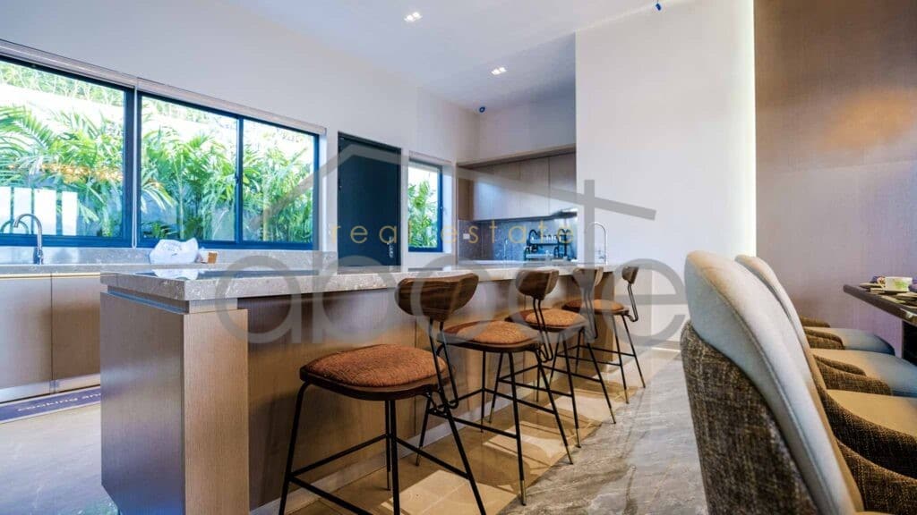 Luxury villa for sale Kampong Som