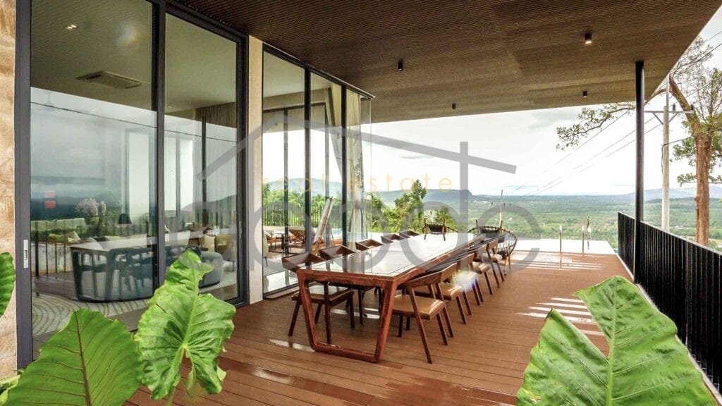 Luxury villa for sale Kampong Som