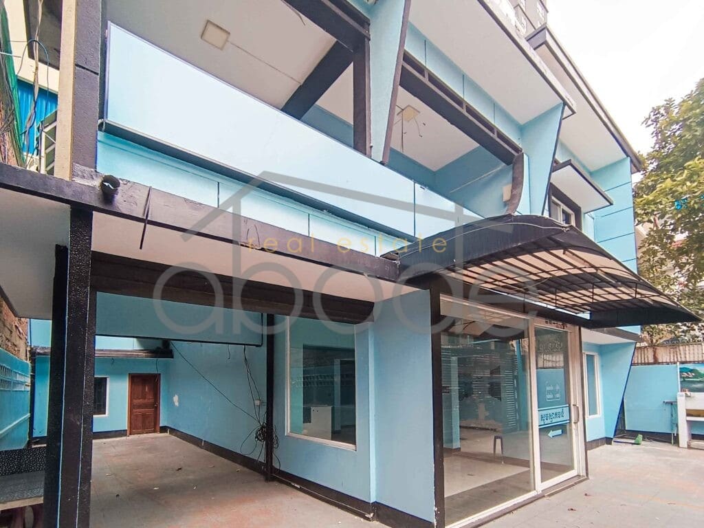 Villa commercial building for rent Boeung Prolit