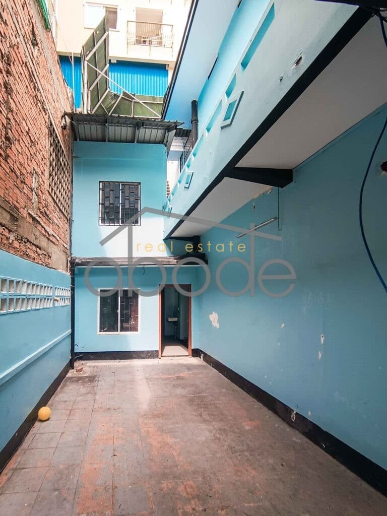 Villa commercial building for rent Boeung Prolit