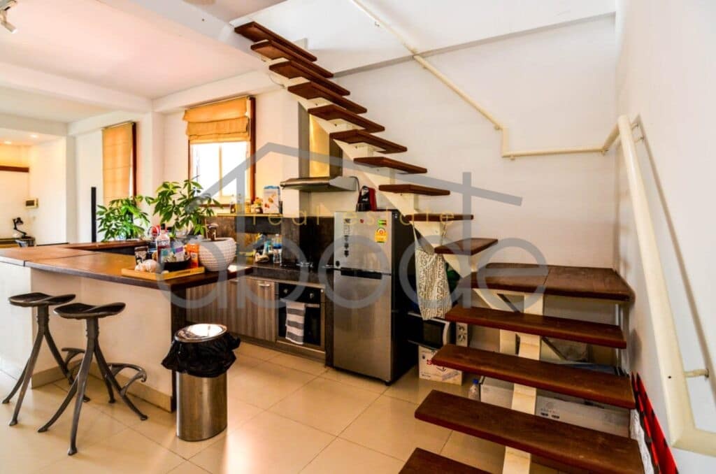 3 bedroom apartment for rent central market