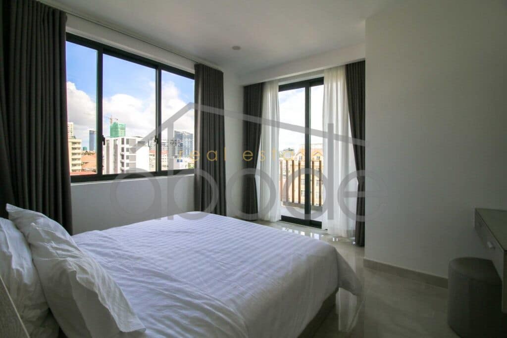 2 bedroom apartment for rent Chaktomukh BKK 1