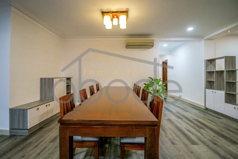 3 bedroom BKK 1 serviced apartment for rent