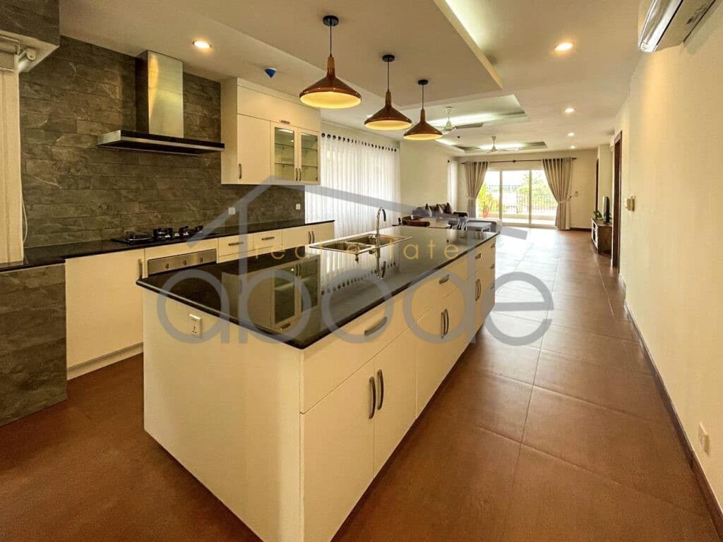 3 bedroom apartment for rent Boeung Tumpun Russian Hospital
