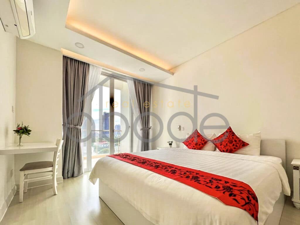 3 bedroom apartment for rent near BKK 1