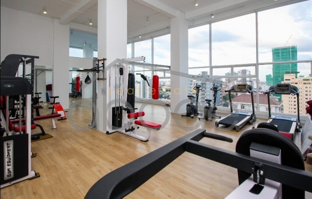 3 bedroom apartment for rent near BKK 1