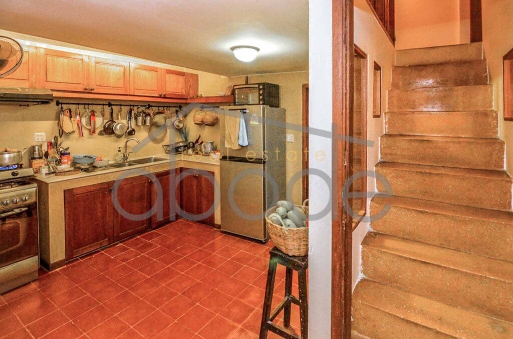 3 bedroom colonial style apartment for rent Royal Palace