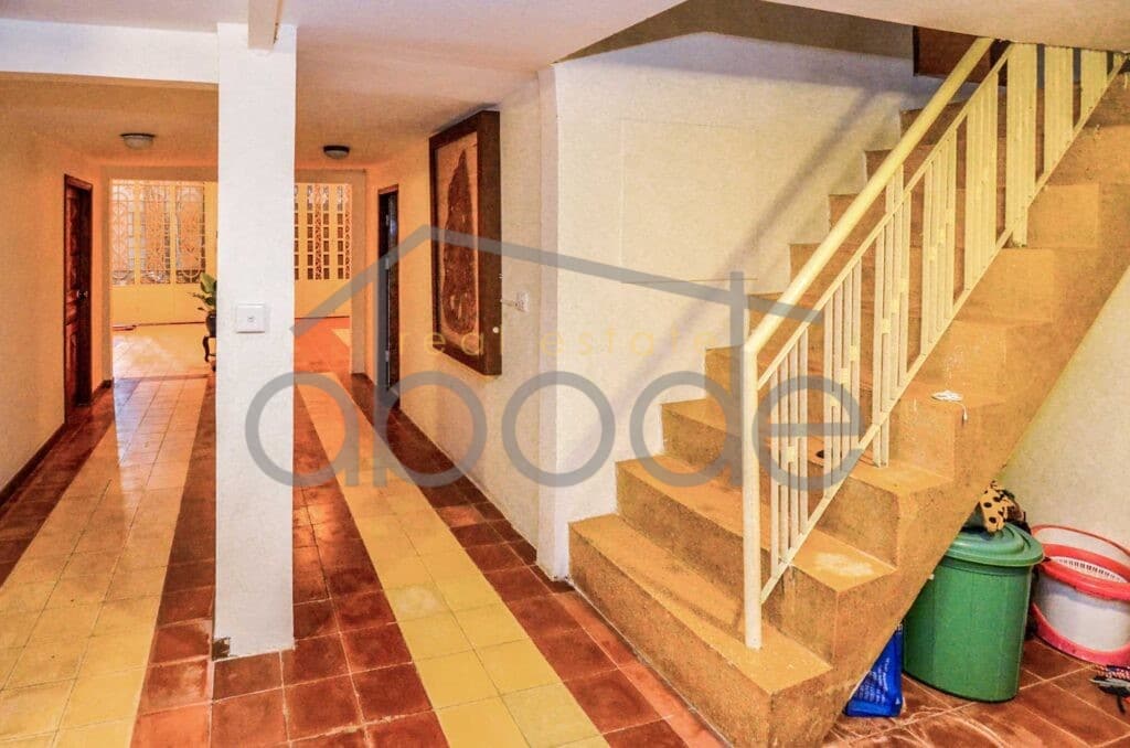 3 bedroom colonial style apartment for rent Royal Palace