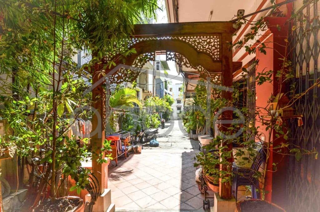 3 bedroom colonial style apartment for rent Royal Palace