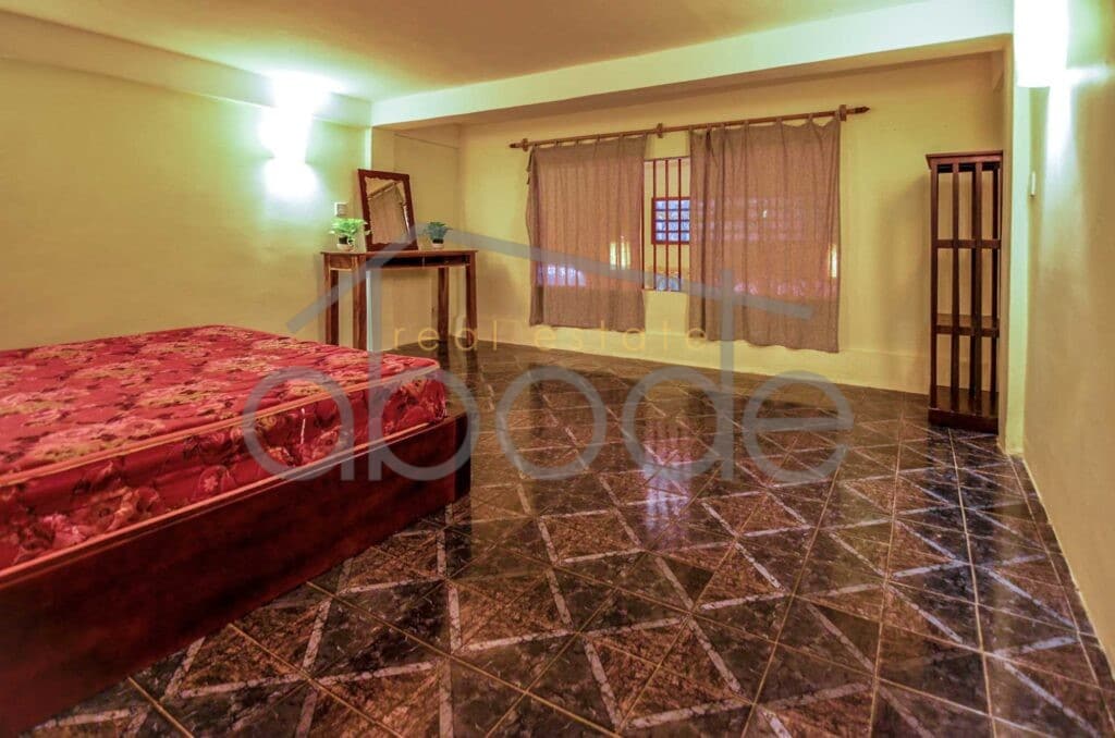 3 bedroom colonial style apartment for rent Royal Palace